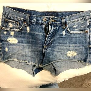 Lucky brand ripped Jean shorts